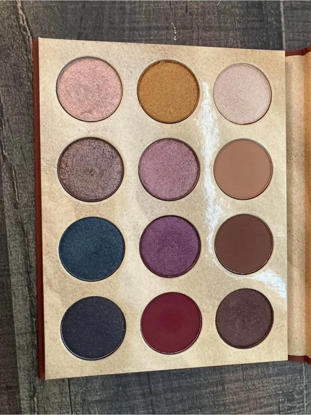 KKW Beauty x Winnie Harlow Eyeshadow Palette